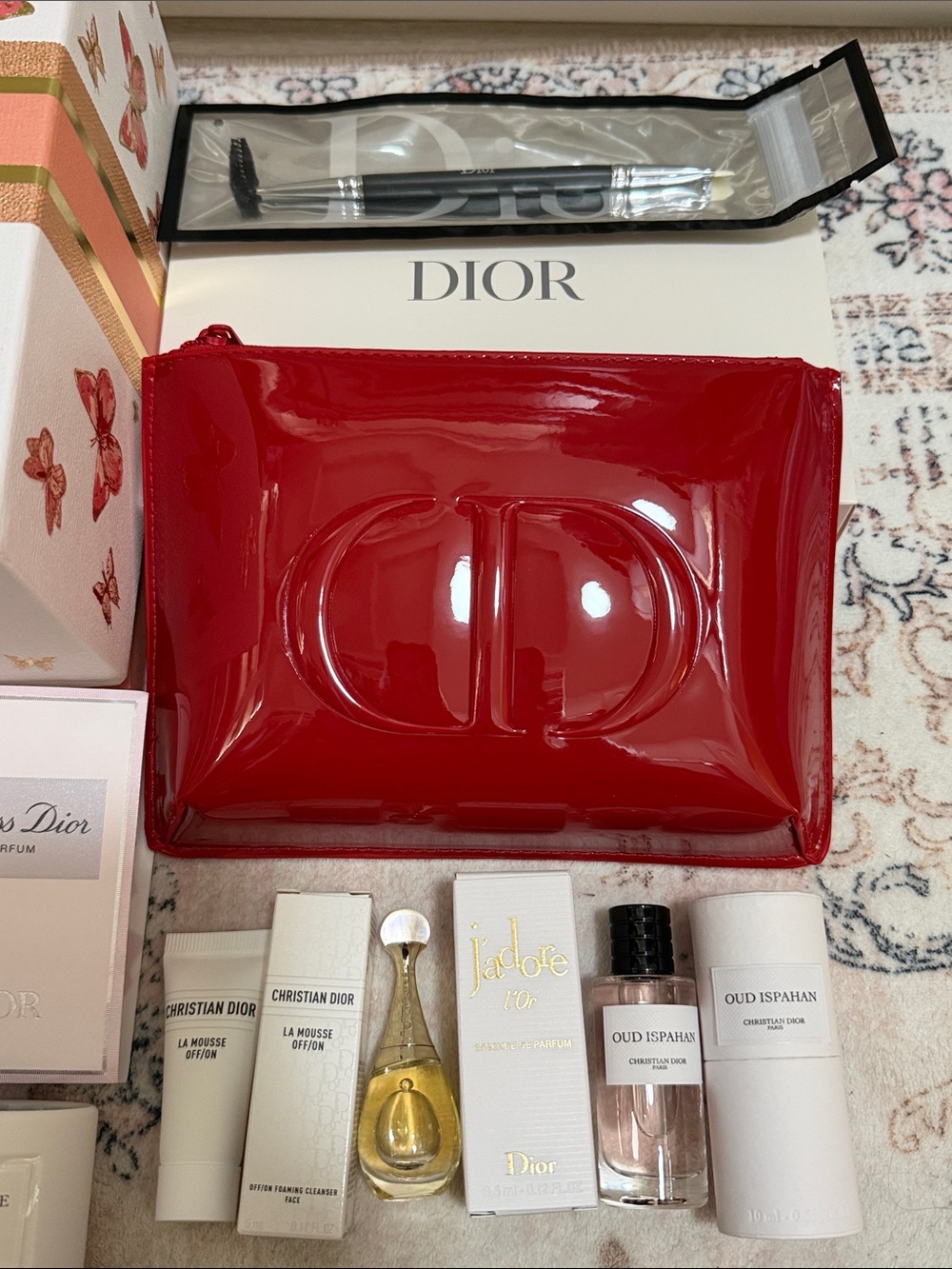 Dior Beauty Gift Set - Picture 2 of 4
